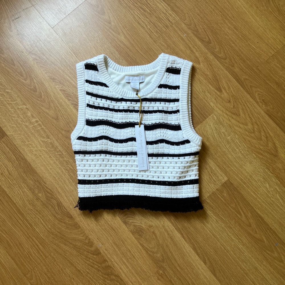 NWT House of Harlow 1960 Womens XS Crochet Knit Tank Striped Fringe Sweater Vest